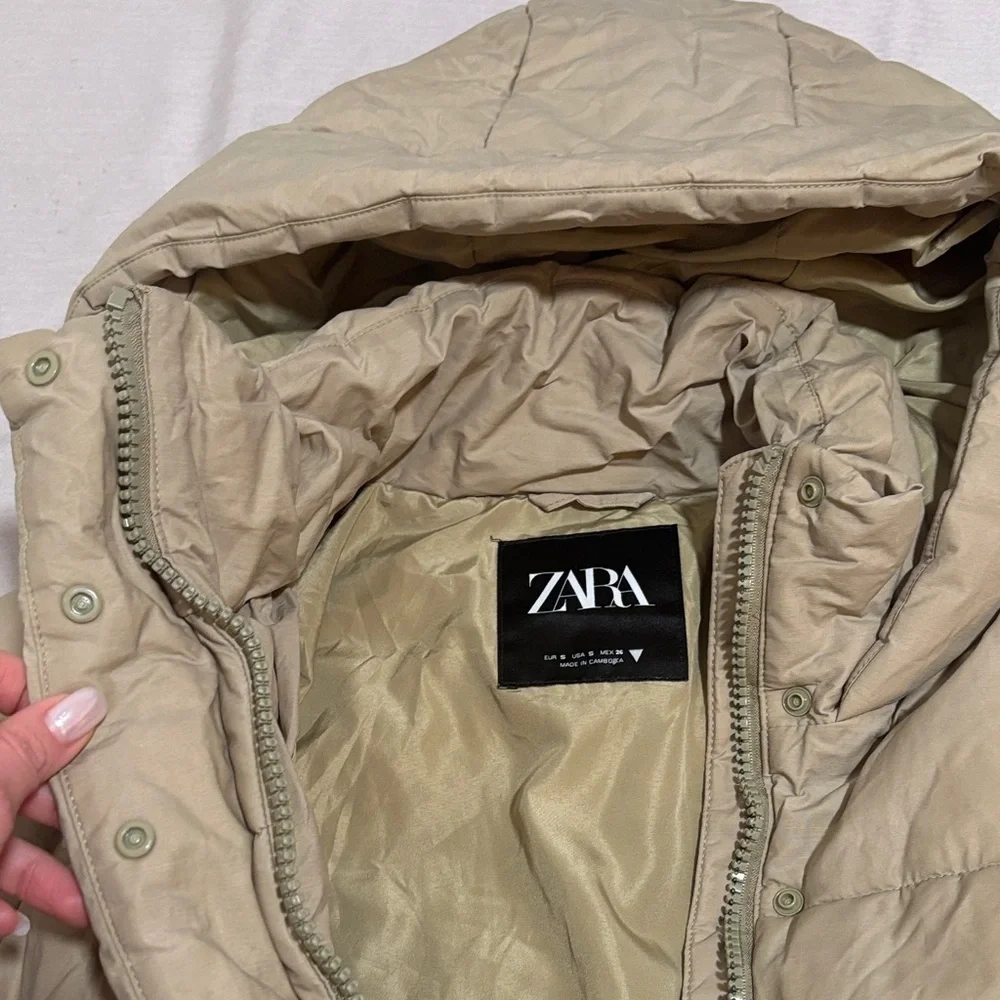 Zara Women's Beige Hooded Puffer Jacket - Picture 6 of 14